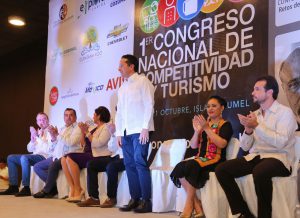 Gobernador Carlos joaquin, Gobierno de quintana roo,Retos del Turismo en México,Primer Congreso Nacional de Competitividad y Turismo,primer congreso nacional de competitividad y turismo,Carlos Joaquín,Turismo y tecnologia