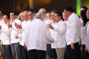 Gobernador Carlos Joaquín, Gobierno de quintana roo, Carlos Joaquín, arturo nuñez, gobernador de tabasco, informe de Gobierno