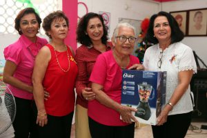 DIF, Gaby rejón de joaquin, Presidenta del DIF qroo, Atención a los Adultos Mayores, Navidad del Club de la Tercera Edad