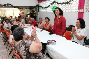 DIF, Gaby rejón de joaquin, Presidenta del DIF qroo, Atención a los Adultos Mayores, Navidad del Club de la Tercera Edad