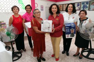 DIF, Gaby rejón de joaquin, Presidenta del DIF qroo, Atención a los Adultos Mayores, Navidad del Club de la Tercera Edad
