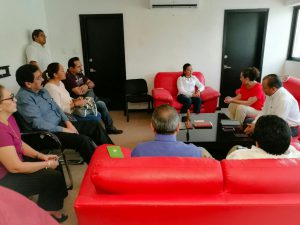 Presidenta municipal, programa pintura a escuelas ,