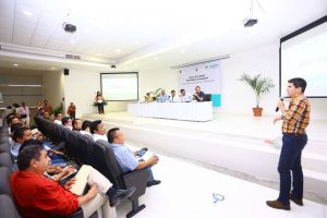 tags fotos y entrada SINTRA, Mesa de Trabajo sobre movilidad y transporte, Congreso del Estado, Jorge Portilla Mánica, Alejandro Ramos Hernández, Fernando Zelaya, Ley de Movilidad, Eduardo Martínez Arcila, Universidad del Caribe, Tirso Juan Ordaz Coral