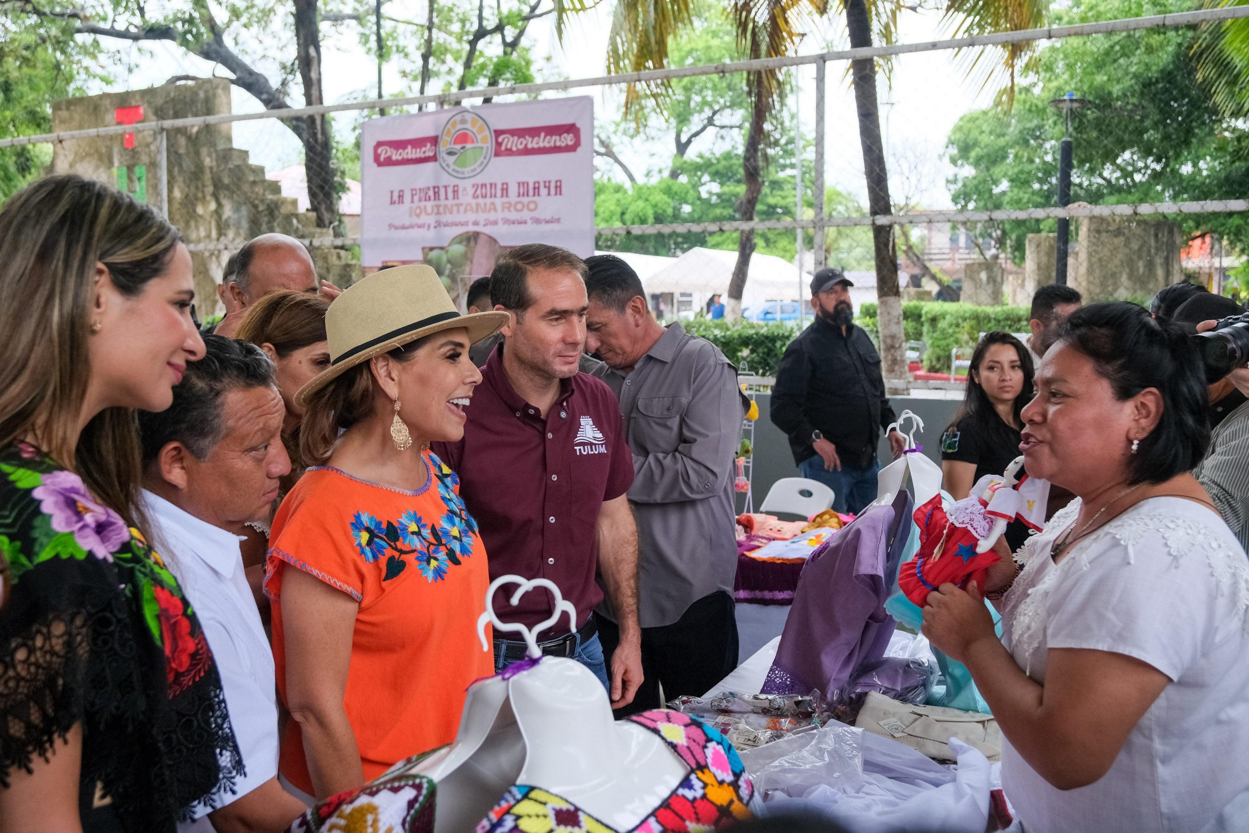 Mara Lezama Mercado Tulum