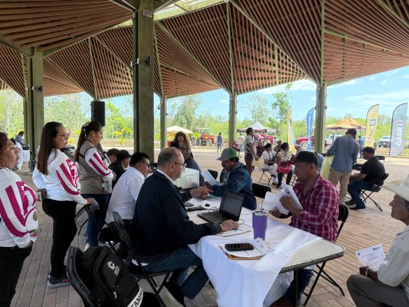 5d521327-f1f7-4d0c-adc0-afa87f2ed45d